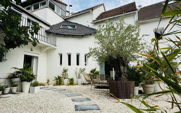 Maison à vendre    7 pièces •  Champseru