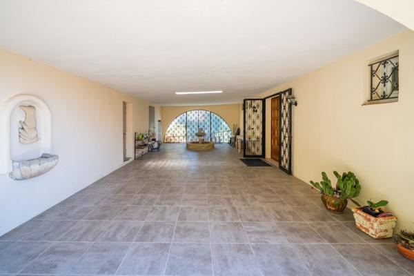 Vente Maison de luxe Toulon 6 Pièces 270 m²