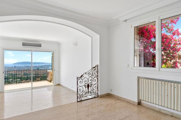 Vente Maison de luxe Toulon 6 Pièces 270 m²