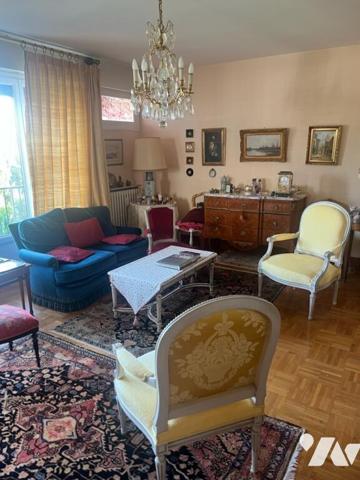 VANNES - PALAIS DES ARTS ET CENTRE VILLE