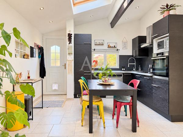 MAISON DE PLAIN-PIED de 57m² avec un EXTERIEUR au calme !