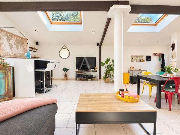 MAISON DE PLAIN-PIED de 57m² avec un EXTERIEUR au calme !