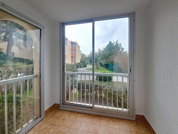 Fréjus – T2 de 26 m² en RDC + garage, petit format, grand potentiel, zéro agitation