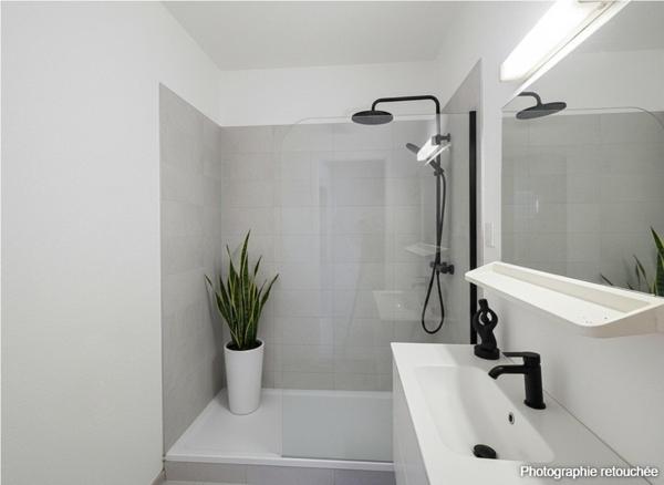 Fréjus – T2 de 26 m² en RDC + garage, petit format, grand potentiel, zéro agitation