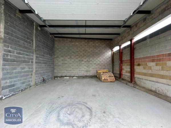 Location local commercial 63m²