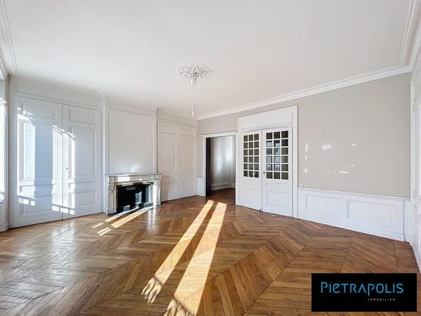 Appartement T3-T4 de 112 m2 Carnot Ainay