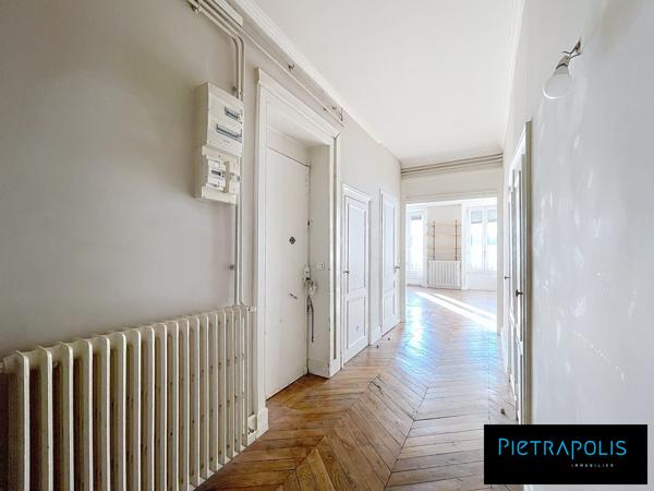 Appartement T3-T4 de 112 m2 Carnot Ainay