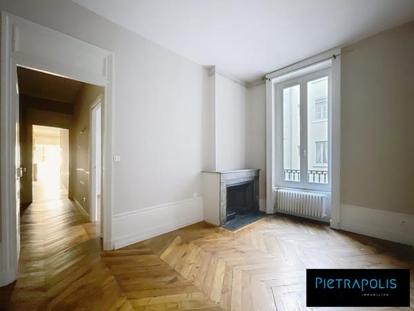 Appartement T3-T4 de 112 m2 Carnot Ainay