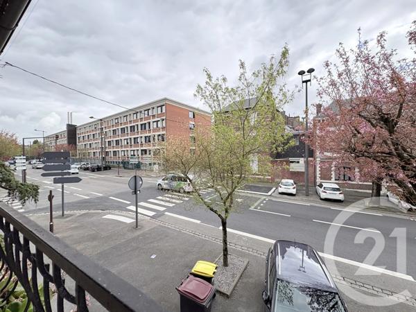 Immeuble à vendre  120 m 2   ST QUENTIN  - 02