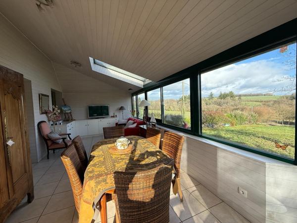 MAISON FAMILLIALE DE 195 M2 SUR TERRAIN DE 4443 M2 EN CAMPAGNE DE BAUD