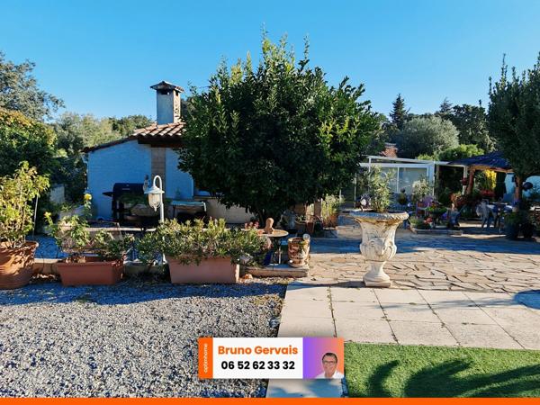 Maison à vendre à Balaruc-le-Vieux, années 80, avec jardin, piscine et vue dégagée