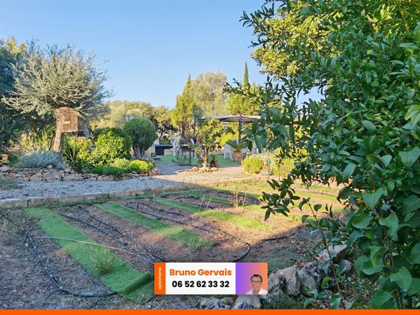 Maison à vendre à Balaruc-le-Vieux, années 80, avec jardin, piscine et vue dégagée