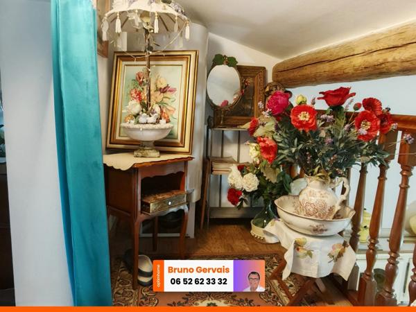 Maison à vendre à Balaruc-le-Vieux, années 80, avec jardin, piscine et vue dégagée