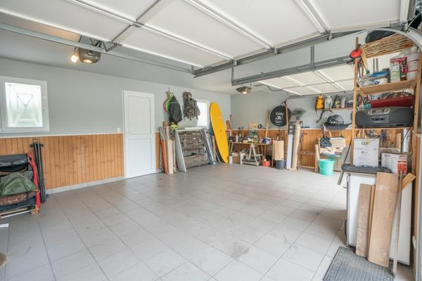 Maison Maison familiale 5 chambres - Double garage - Quartier calme Corbiac 166 m²