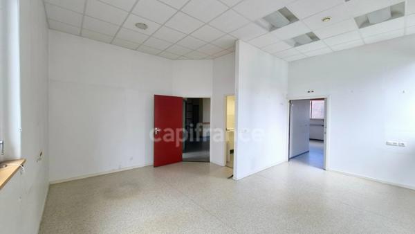 Opportunité en exclusivité – Baisse de Prix ! Locaux / Bureaux à Tarbes