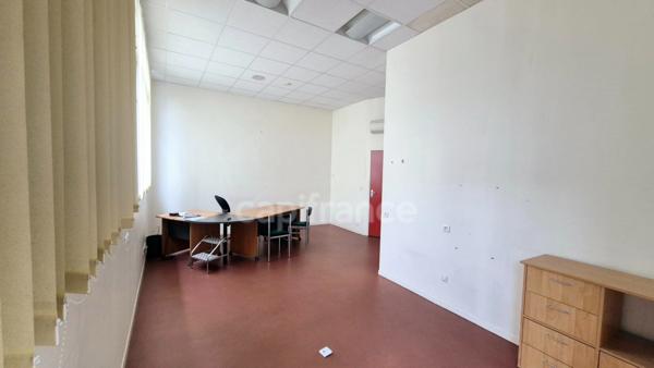 Opportunité en exclusivité – Baisse de Prix ! Locaux / Bureaux à Tarbes