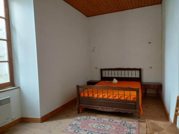 Maison à vendre |  Saint-Genis-de-Saintonge |  3 pièces | 73 m²