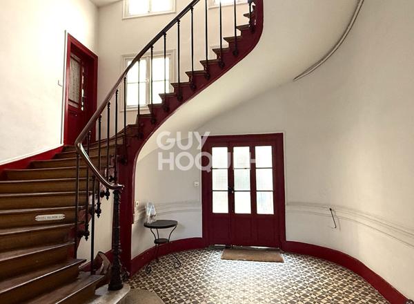 Appartement 2 pièces de charme, vue panoramique, dernier étage