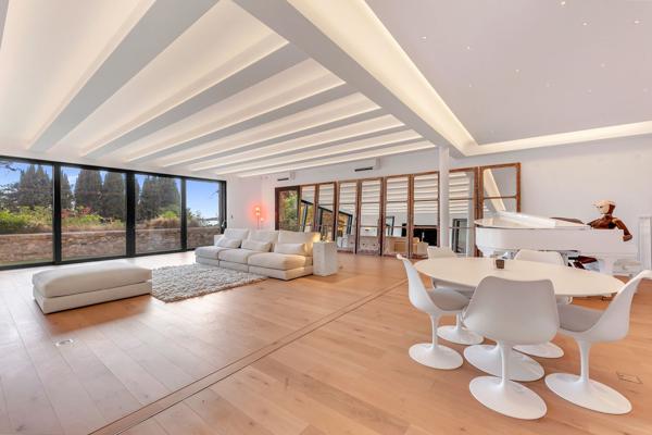Vente Maison de maître Èze 10 Pièces 558.95 m²