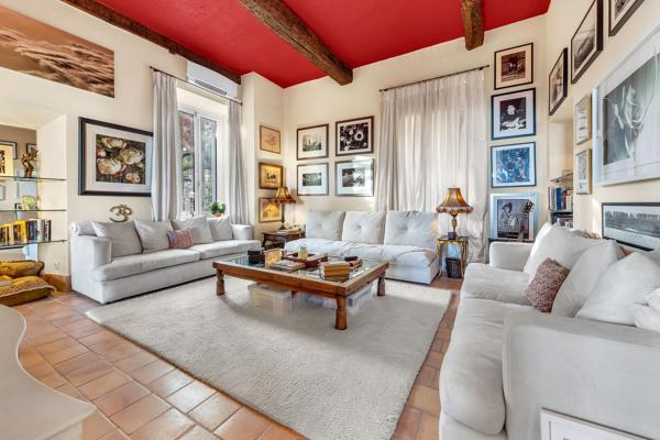 Vente Maison de maître Èze 10 Pièces 558.95 m²