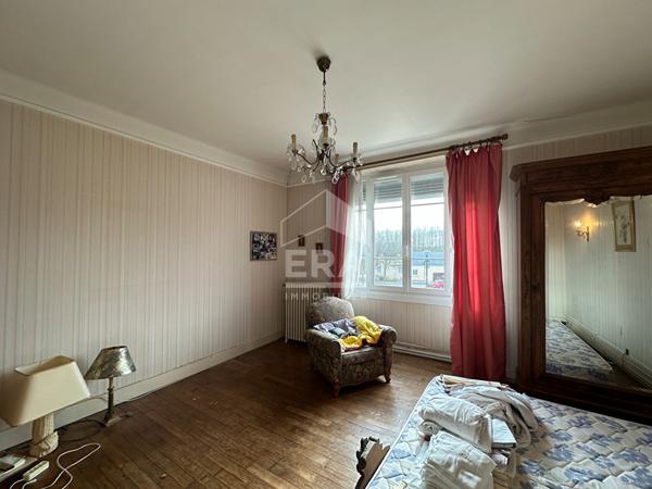 ST MAUR CENTRE BOURG