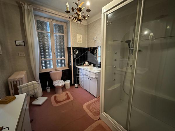 ST MAUR CENTRE BOURG