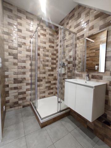 Studio au rez de chaussé 25 m² , Fontenay sous bois Studio au rez de chaussé 25 m² , Fontenay sous bois