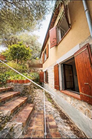 Maison à vendre 5 pièces 138m² Vence (06140)