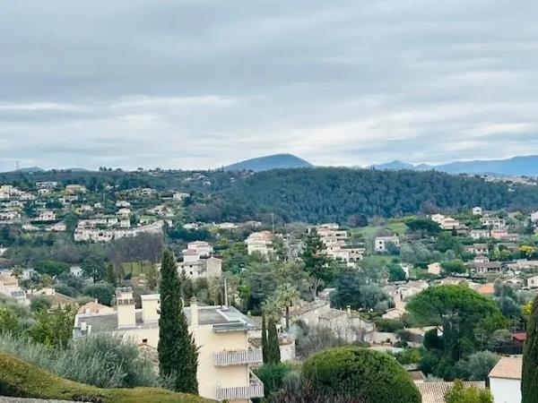 Maison à vendre 5 pièces 138m² Vence (06140)