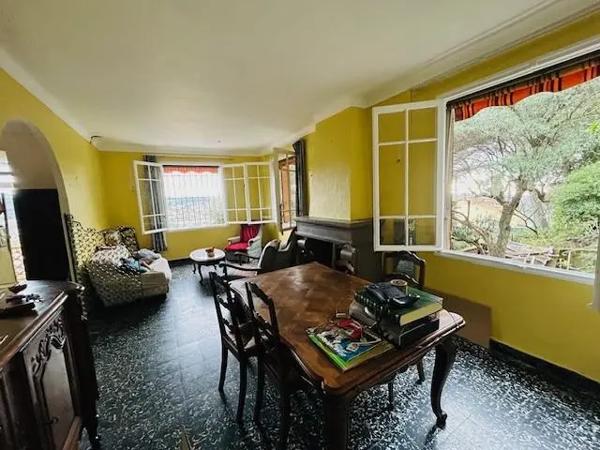 Maison à vendre 5 pièces 138m² Vence (06140)