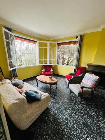 Maison à vendre 5 pièces 138m² Vence (06140)