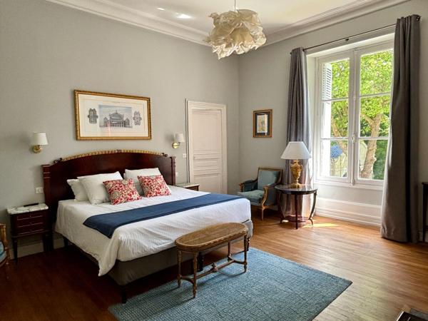 Vente Hôtel particulier Tours 16 Pièces 522 m²