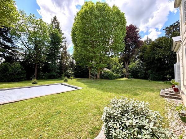 Vente Hôtel particulier Tours 16 Pièces 522 m²