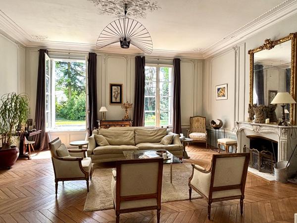 Vente Hôtel particulier Tours 16 Pièces 522 m²