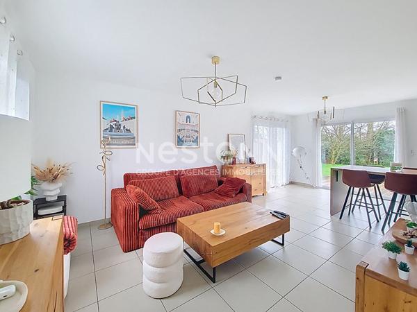 Maison au CHAMP DE FOIRE , 4 pièces, 3 chambres avec garage et jardin