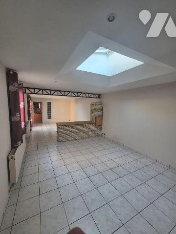 IDÉAL PRIMO-ACCÉDANT OU INVESTISSEUR
Maison de 113 m² proche du centre ville de MARLY comprena...