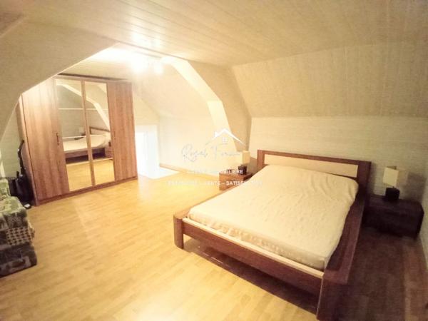 Vue sur la campagne, avec la partie boisée, un havre de paix