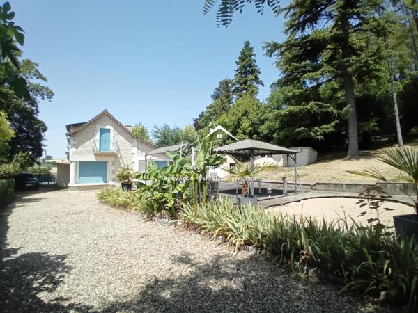 Vue sur la campagne, avec la partie boisée, un havre de paix