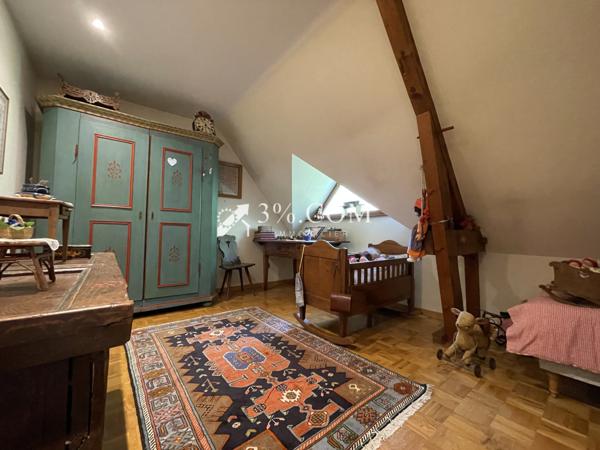 Maison 9 pièce(s) 6 chambre(s) 233.5 m²