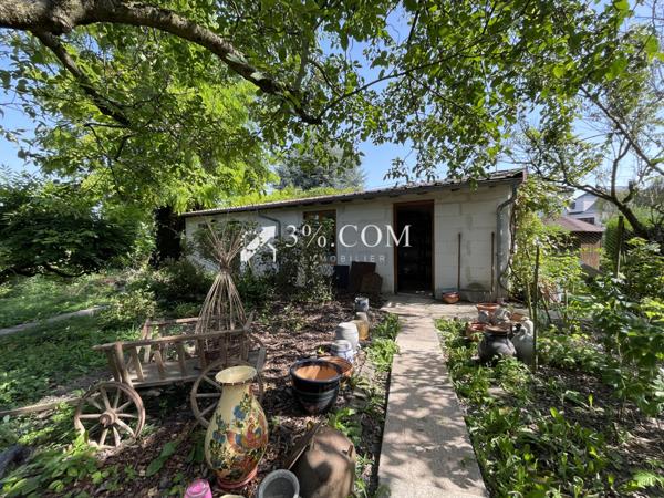 Maison 9 pièce(s) 6 chambre(s) 233.5 m²