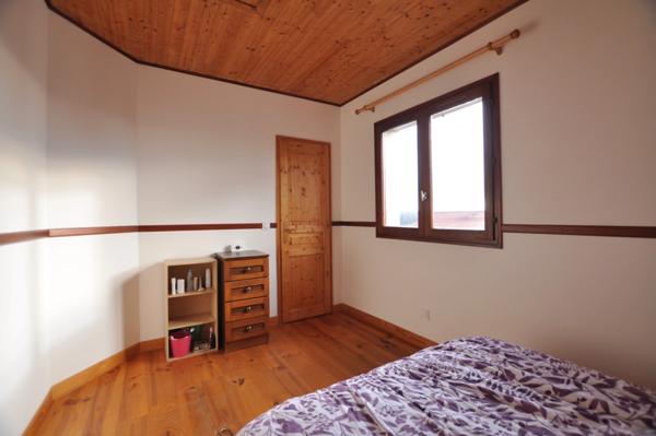 Maison 6 pièces - 3 ou 4 chambres - 107 m² - garage