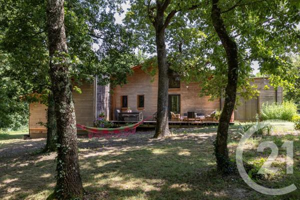 Maison à vendre  6 pièces - 170 m2 MONTANS - 81