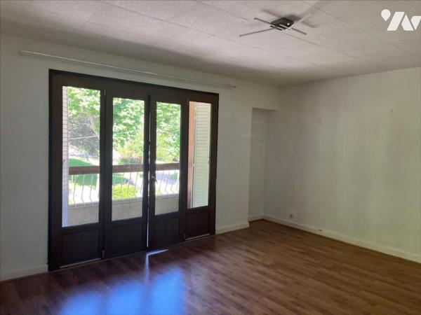 APPARTEMENT AVEC PARKING