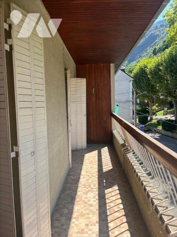 APPARTEMENT AVEC PARKING