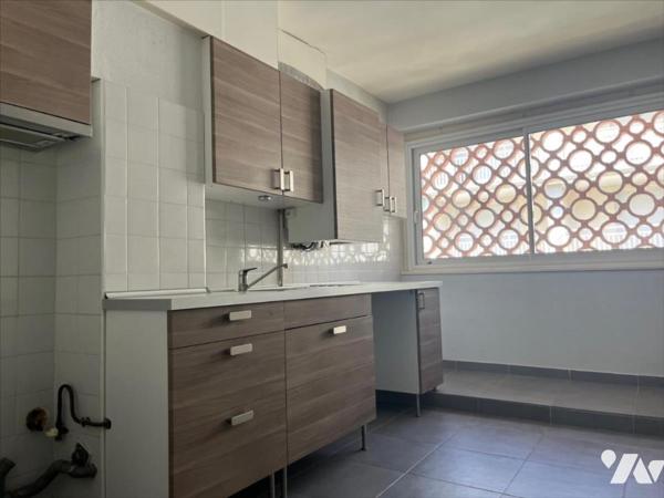 APPARTEMENT AVEC PARKING