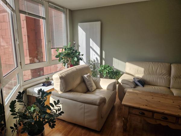 APPT TYPE 3 AVEC VUE SUR PARC ET PARKING EN SOUS/SOL