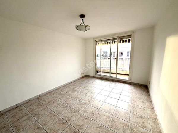 Appartement Marseille 2 pièce(s) Saint Giniez Balcon Cave