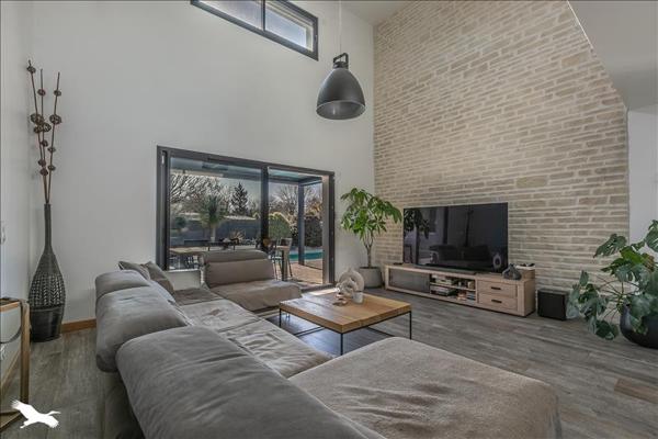 Maison à vendre |  Saint-Jean-d'Illac |  6 pièces | 187 m²