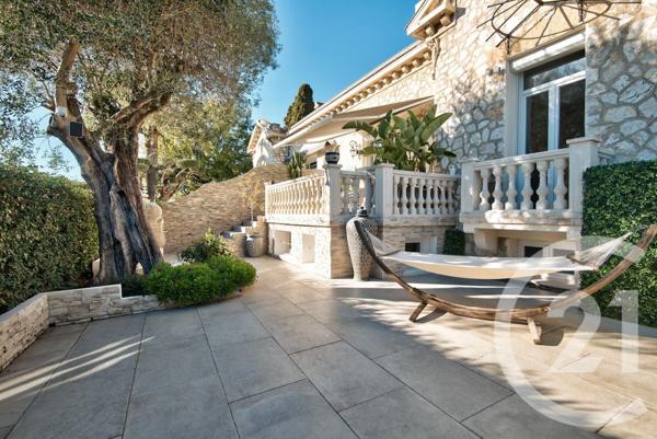 Maison à vendre  6 pièces - 200,10 m2 CAGNES SUR MER - 06