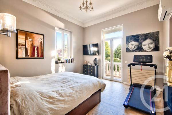 Maison à vendre  6 pièces - 200,10 m2 CAGNES SUR MER - 06